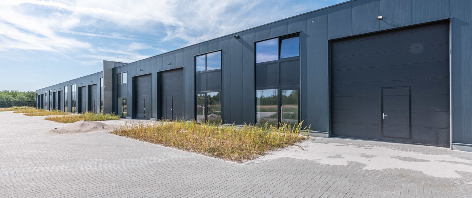Industrieel gebouw te huur in Dilsen-Stokkem