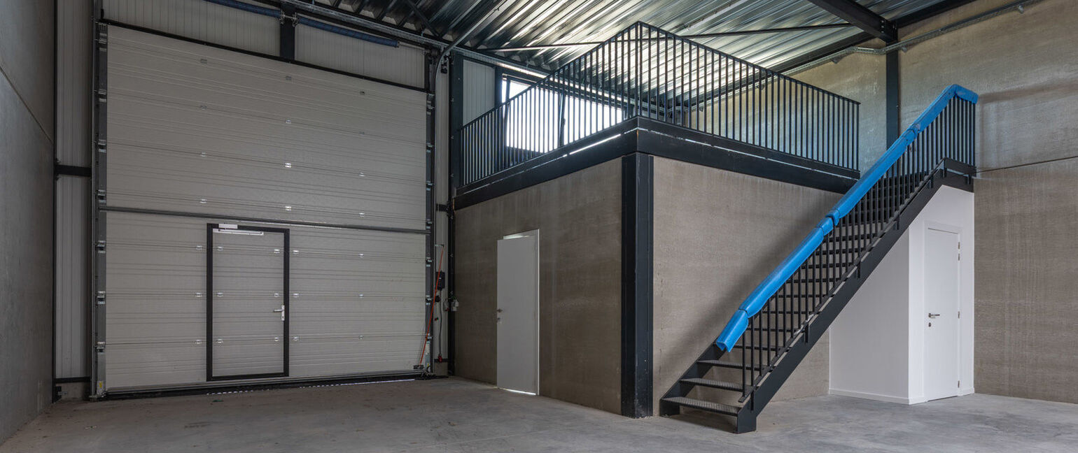 Industrieel gebouw te huur in Dilsen-Stokkem