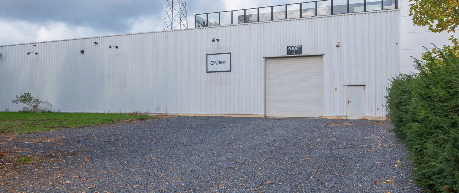 Industrieel gebouw te huur in Dilsen-Stokkem
