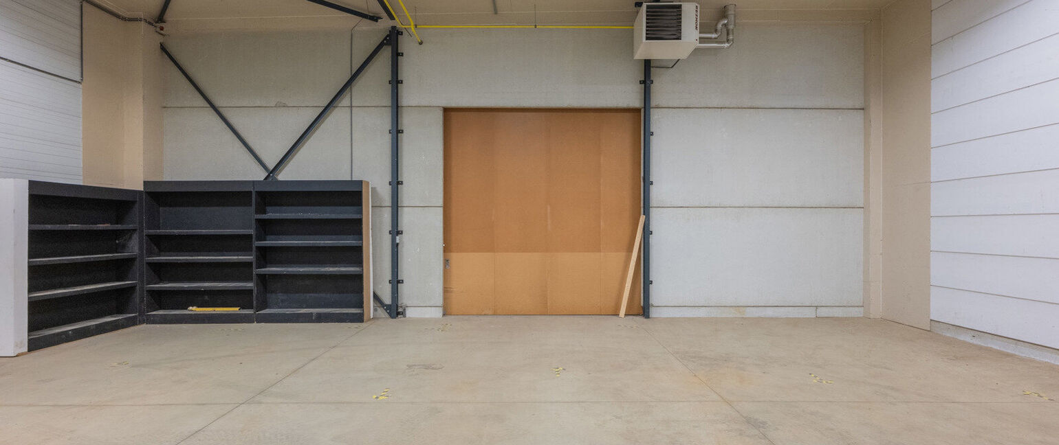 Industrieel gebouw te huur in Dilsen-Stokkem