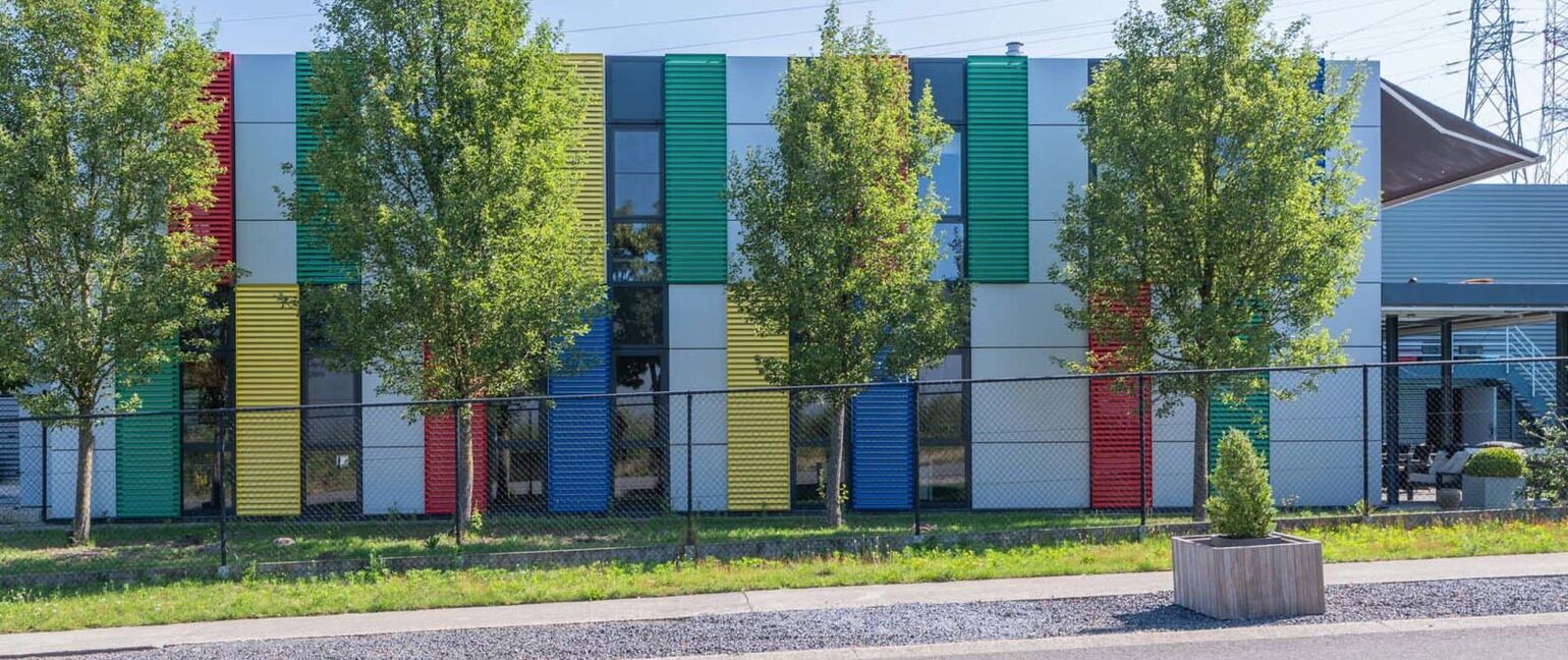 Industrieel gebouw te huur in Genk