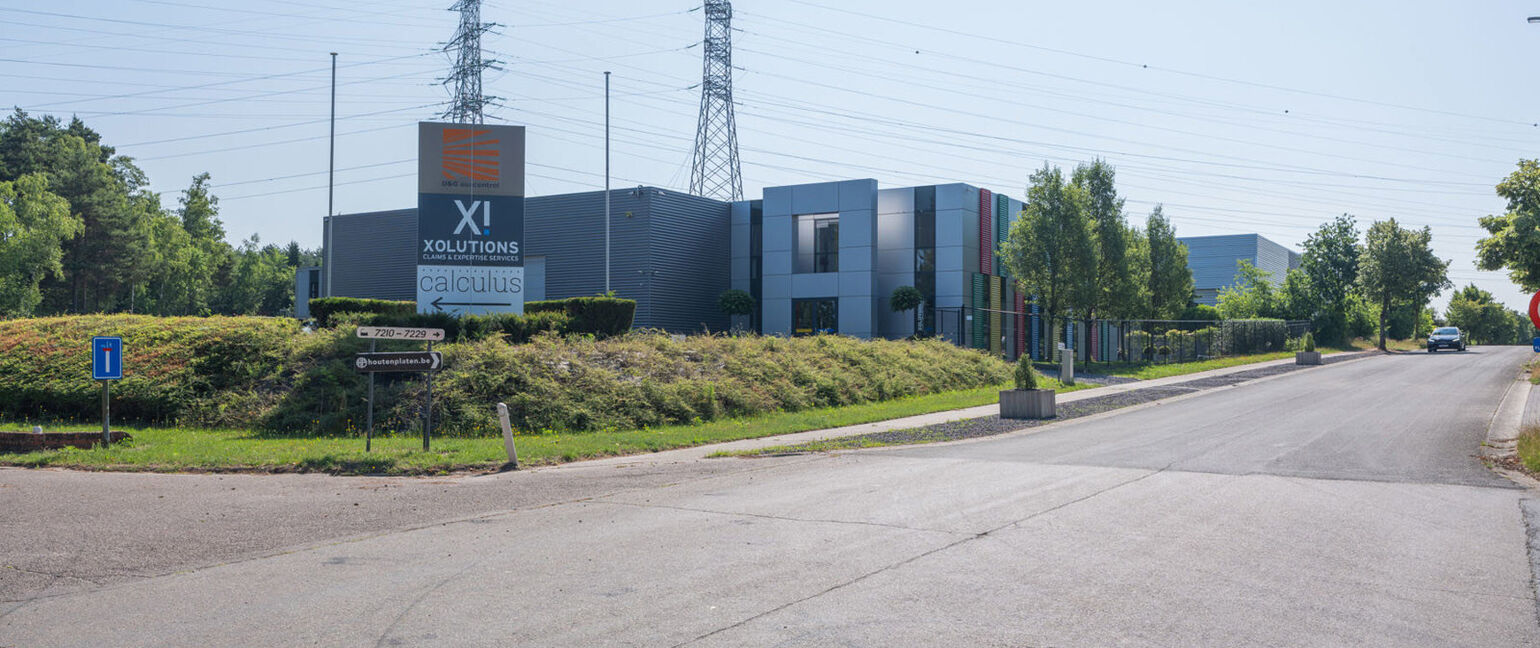 Industrieel gebouw te huur in Genk