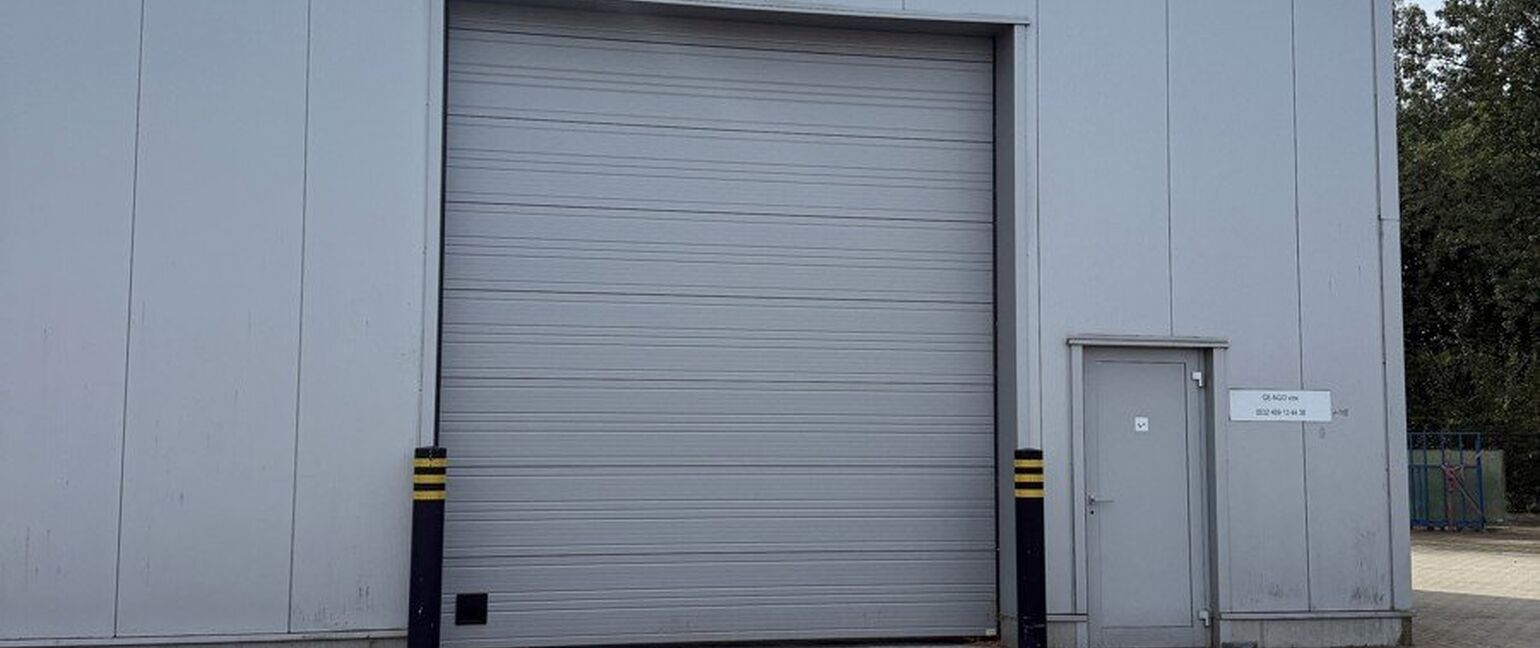 Industrieel gebouw te huur in Opglabbeek