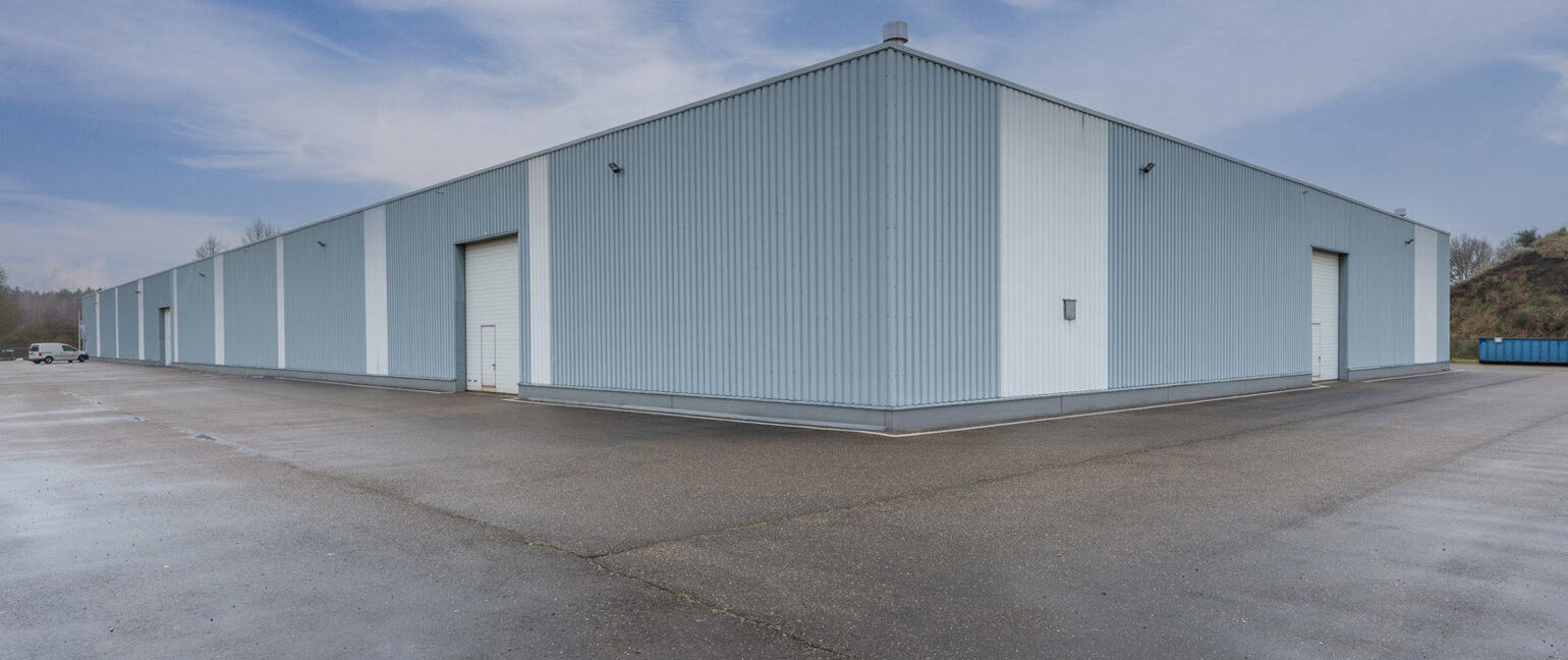 Industrieel gebouw te huur in Oudsbergen