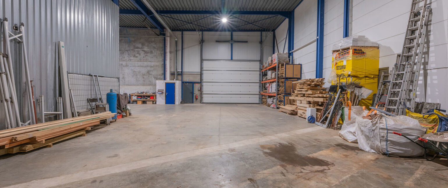 Industrieel gebouw te koop in Bree