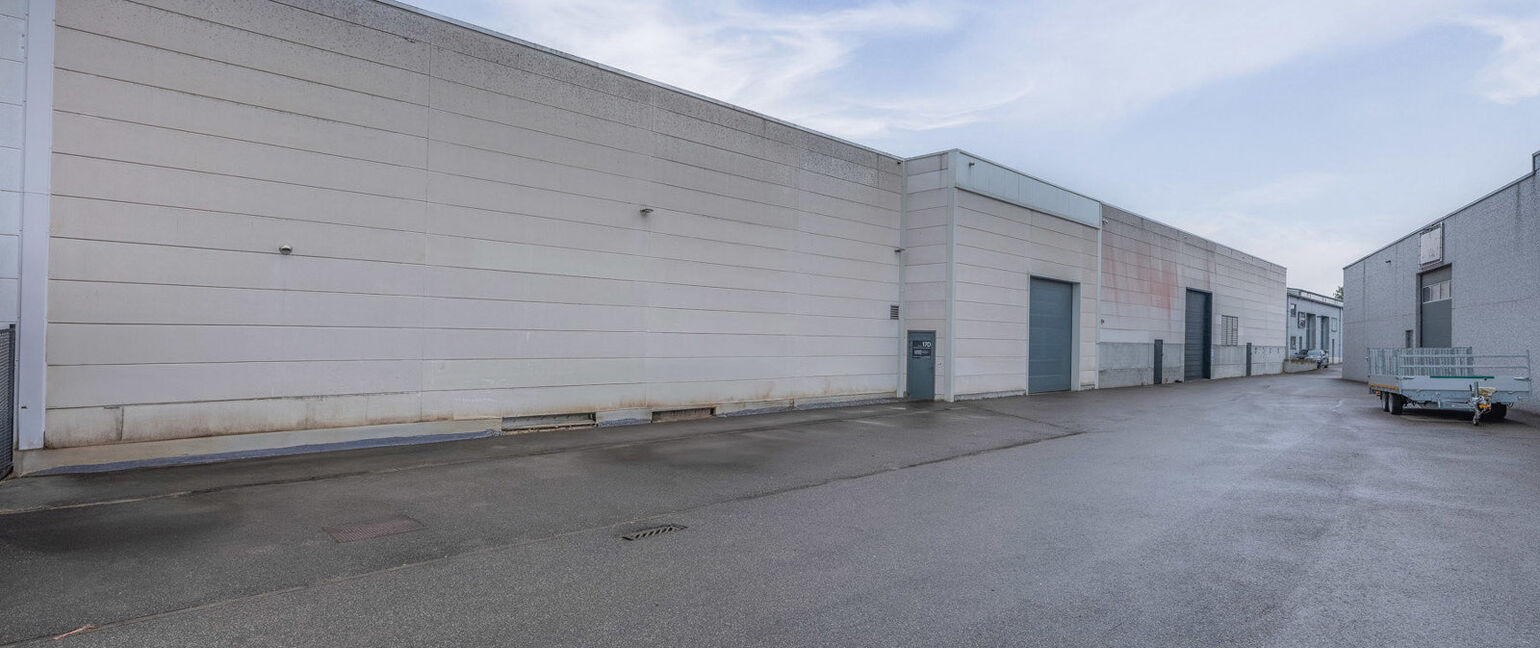 Industrieel gebouw te koop in Bree