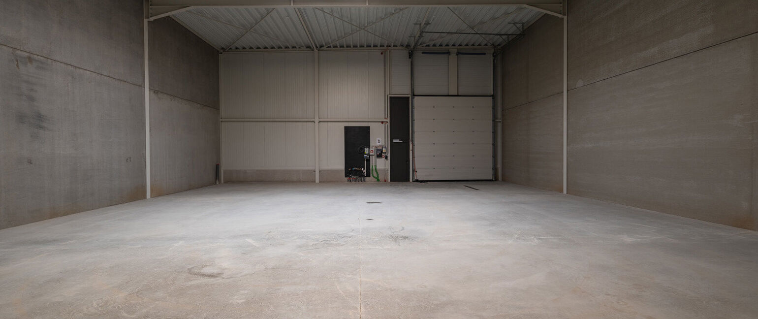 Industrieel gebouw te koop in Dilsen-Stokkem