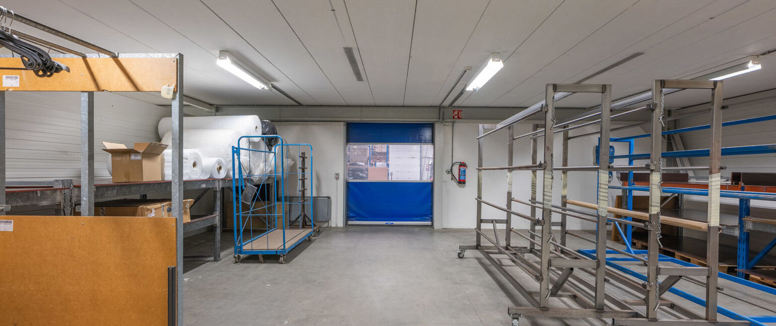 Industrieel gebouw te koop in Dilsen-Stokkem