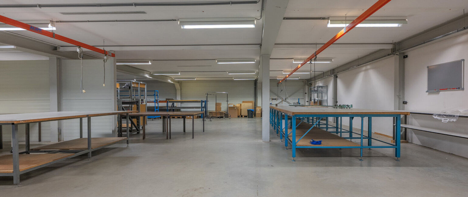 Industrieel gebouw te koop in Dilsen-Stokkem