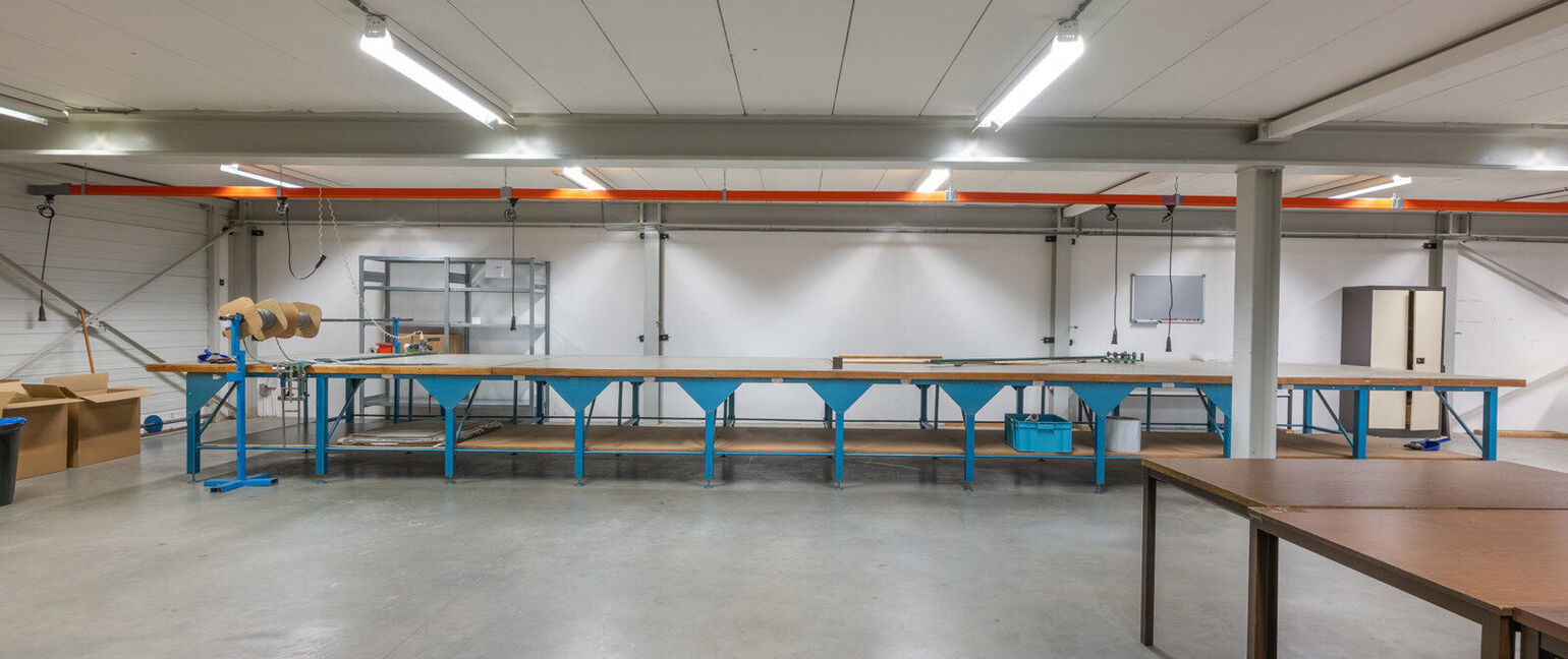 Industrieel gebouw te koop in Dilsen-Stokkem