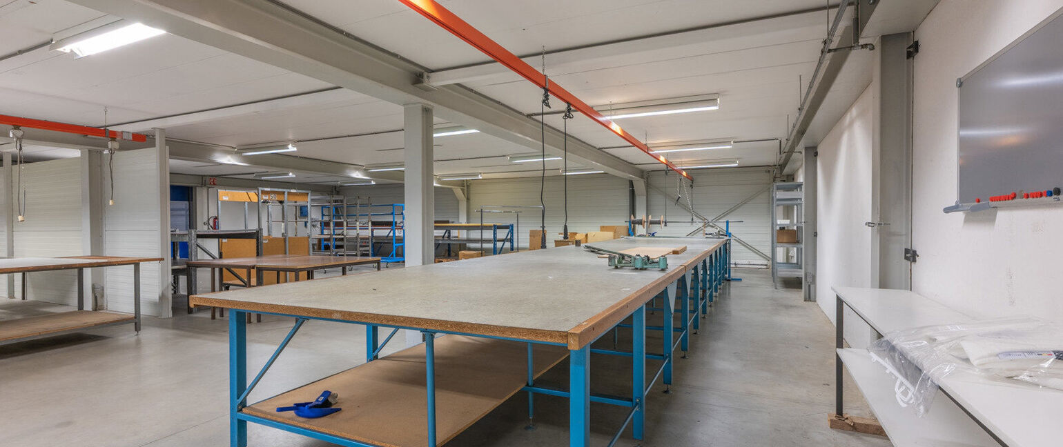 Industrieel gebouw te koop in Dilsen-Stokkem