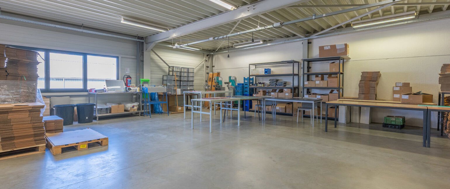 Industrieel gebouw te koop in Dilsen-Stokkem