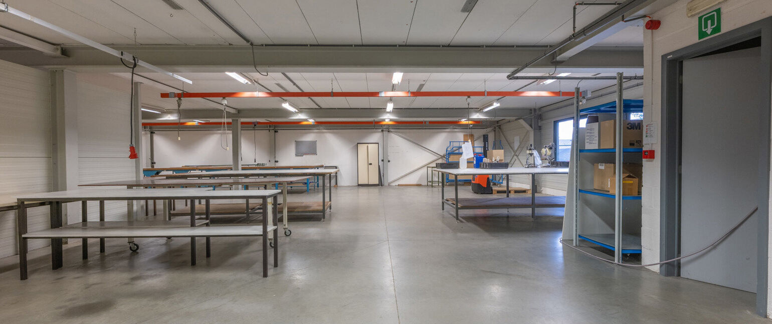 Industrieel gebouw te koop in Dilsen-Stokkem
