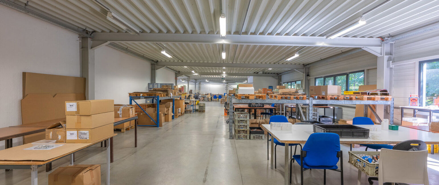 Industrieel gebouw te koop in Dilsen-Stokkem