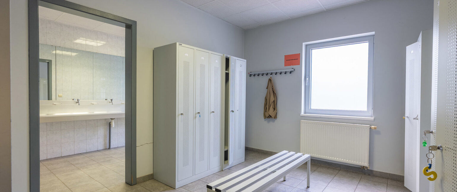 Industrieel gebouw te koop in Dilsen-Stokkem