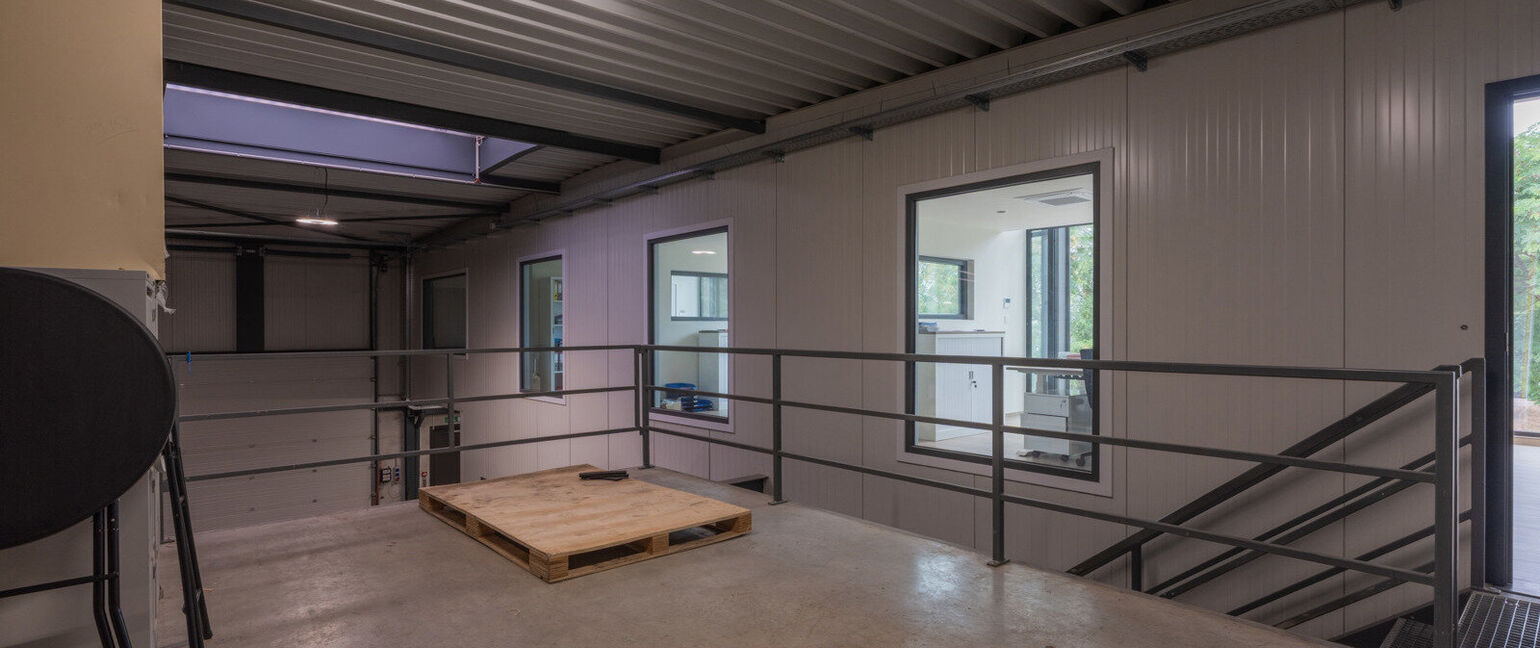 Industrieel gebouw te koop in Dilsen-Stokkem