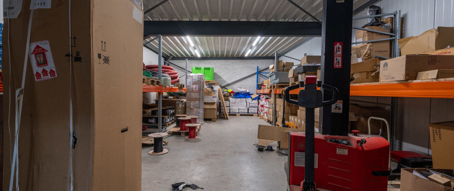 Industrieel gebouw te koop in Dilsen-Stokkem