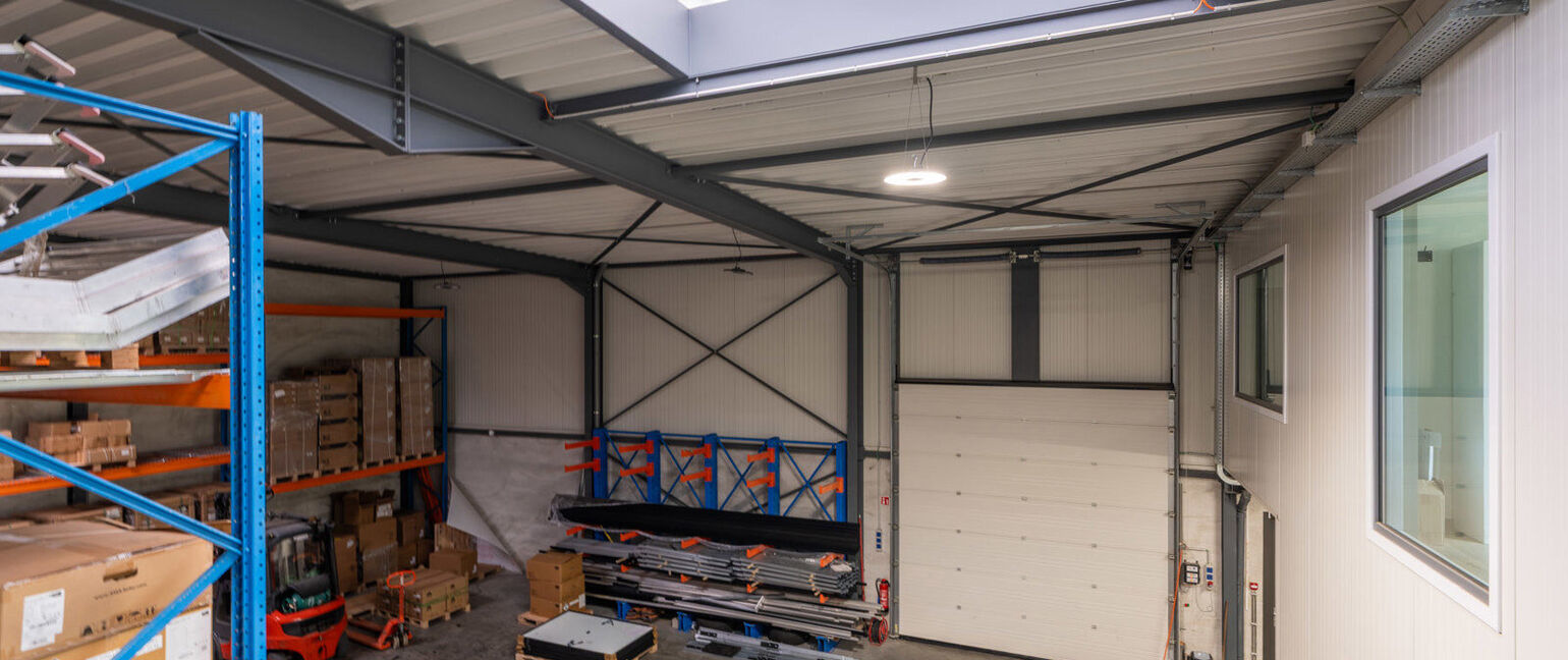 Industrieel gebouw te koop in Dilsen-Stokkem