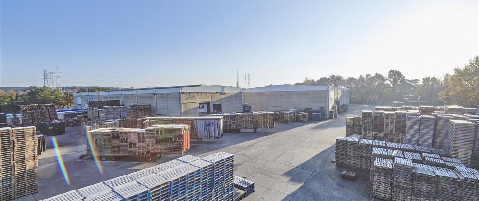 Industrieel gebouw te koop in Genk