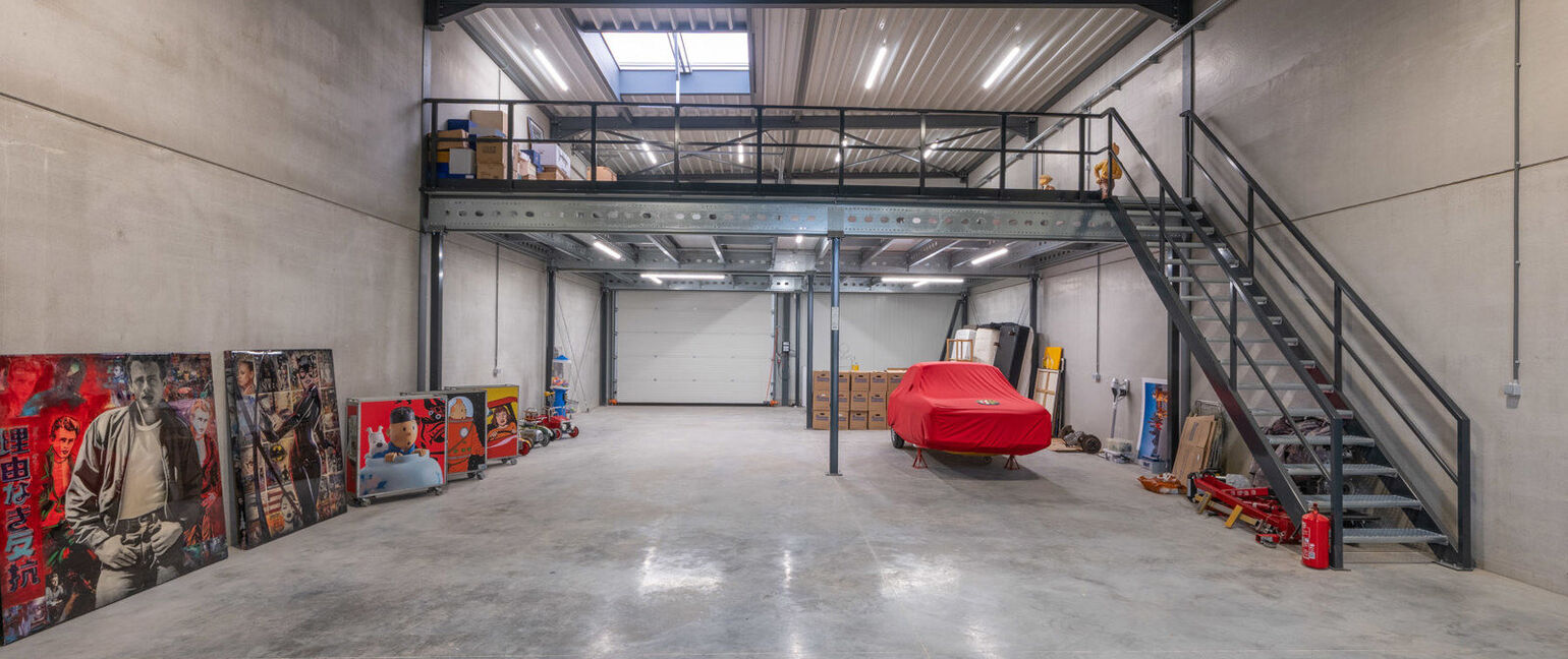 Industrieel gebouw te koop in Lanaken