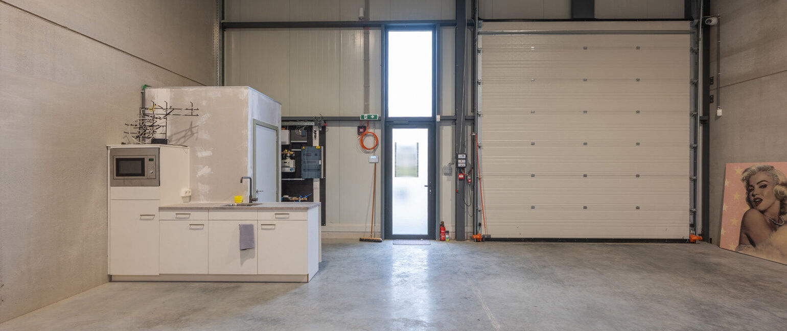 Industrieel gebouw te koop in Lanaken