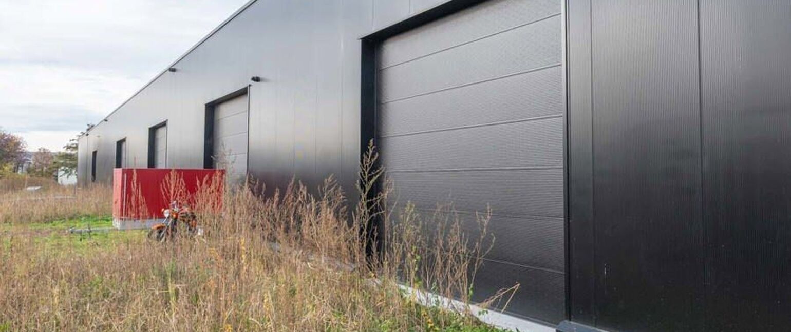 Industrieel gebouw te koop in Lanaken