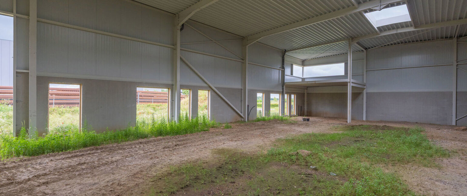 Industrieel gebouw te koop in Lanaken