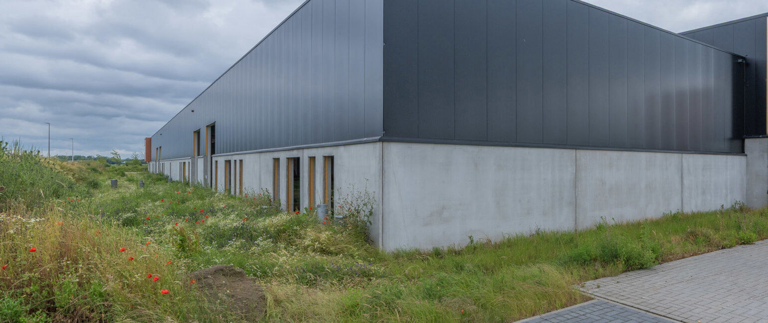 Industrieel gebouw te koop in Lanaken