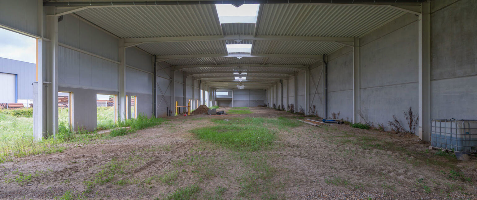 Industrieel gebouw te koop in Lanaken