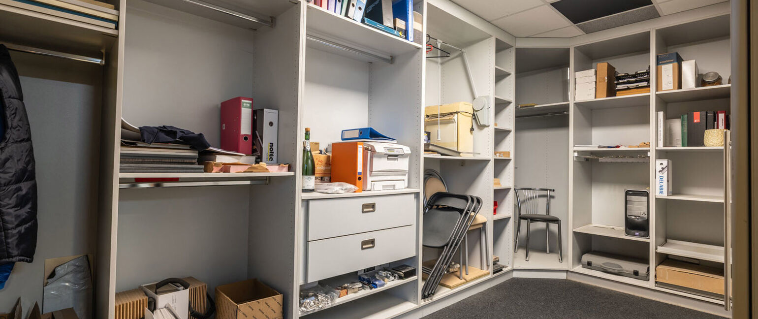 Industrieel gebouw te koop in Maasmechelen