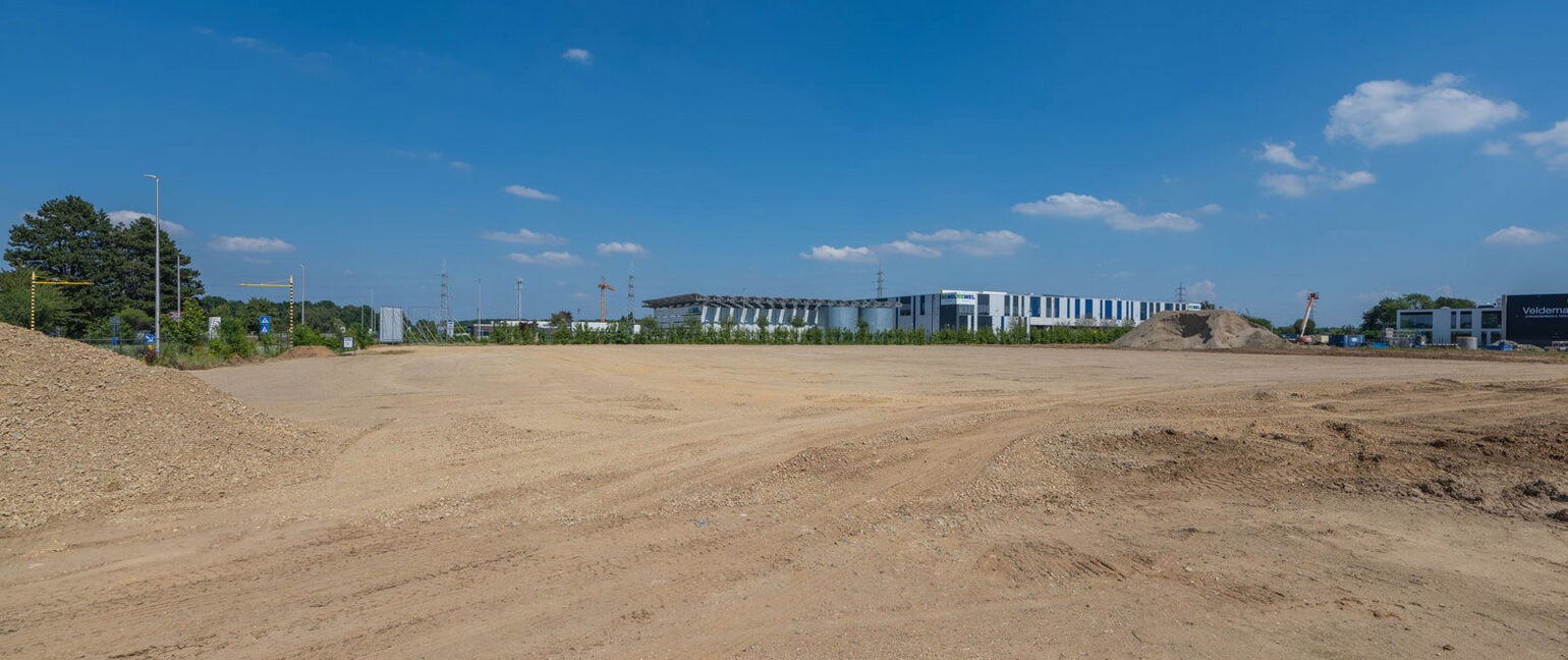 Industrieel terrein te koop in Oudsbergen