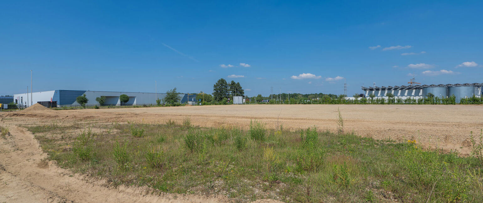 Industrieel terrein te koop in Oudsbergen