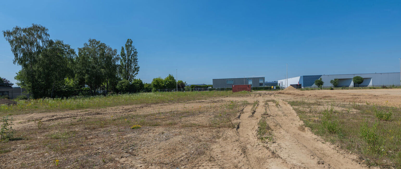 Industrieel terrein te koop in Oudsbergen