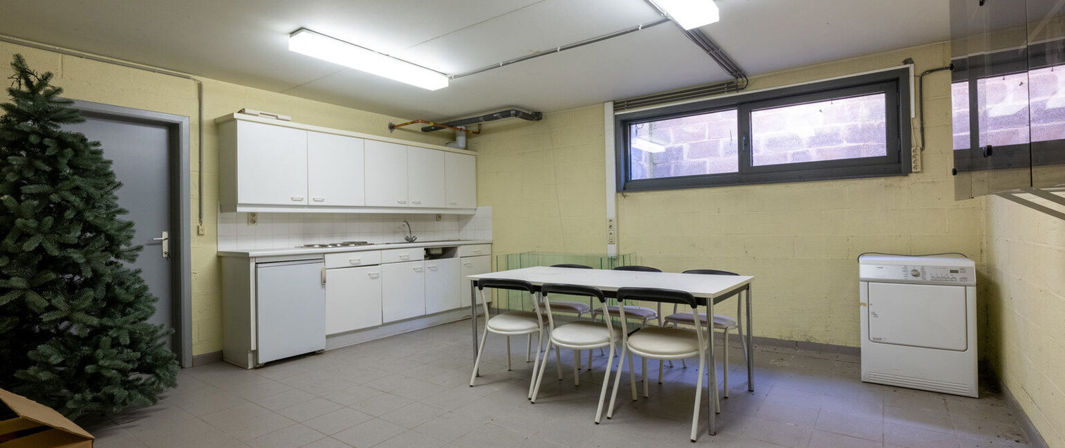 Kantoor te koop in Maaseik