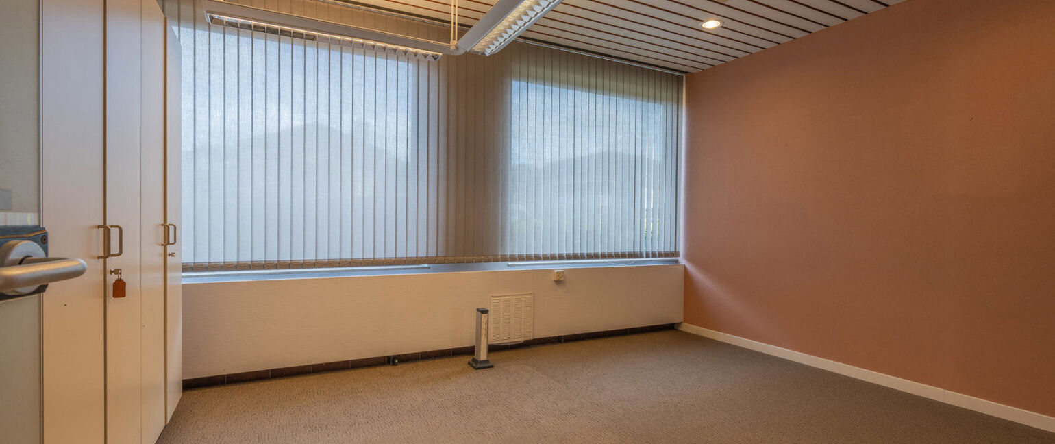 Kantoor te koop in Oudsbergen
