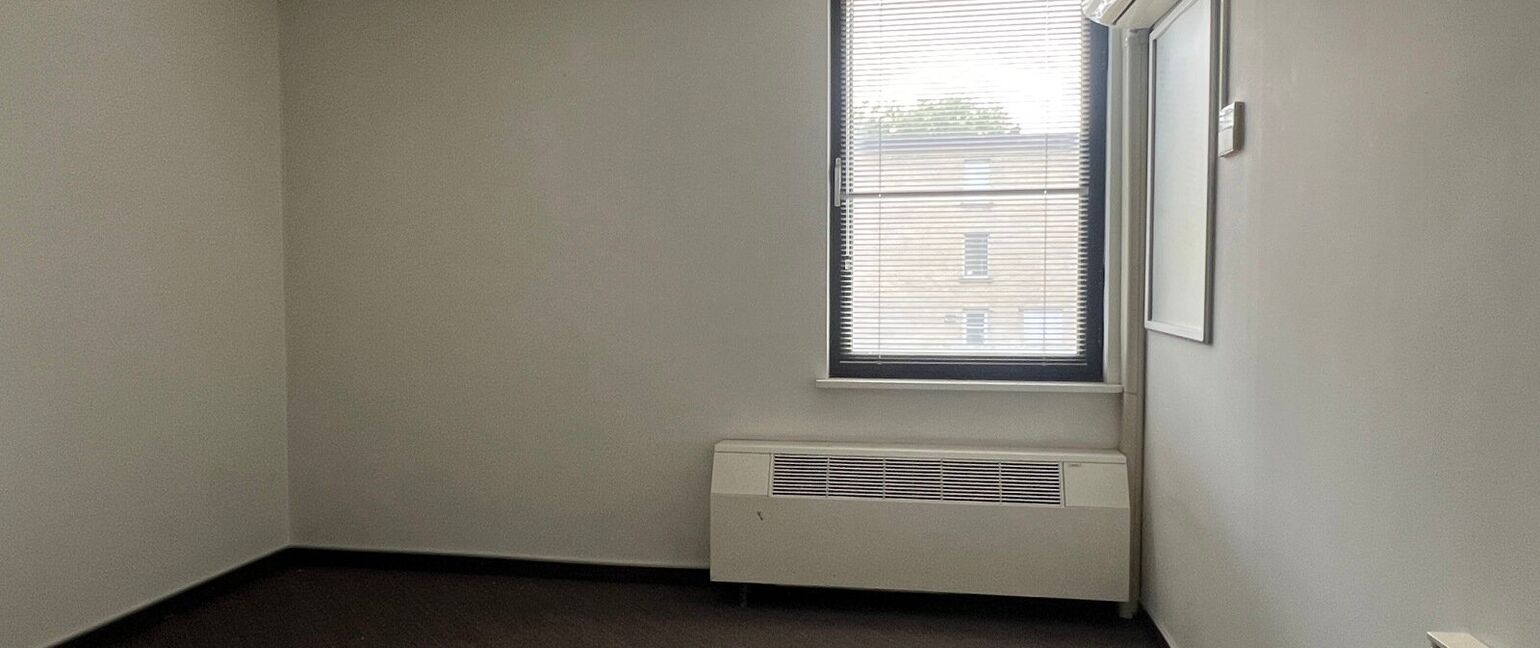 Kantoorgebouw te koop in Antwerpen