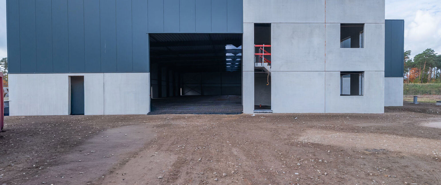 Kantoren & magazijn te huur in 