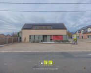 Gebouw voor gemengd gebruik te koop in Dilsen-Stokkem