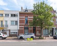 Gebouw voor gemengd gebruik te koop in Maaseik