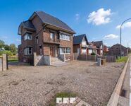 Huis te koop in Maaseik