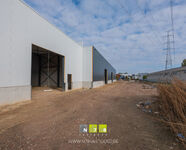 Industrieel gebouw te huur in Maaseik