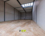 Industrieel gebouw te huur in Maaseik