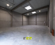 Industrieel gebouw te koop in Genk