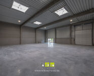 Industrieel gebouw te koop in Genk