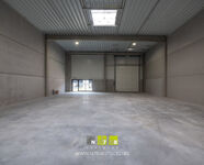 Industrieel gebouw te koop in Genk