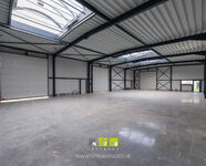 Industrieel gebouw te koop in Maasmechelen