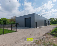 Industrieel gebouw te koop in Maasmechelen